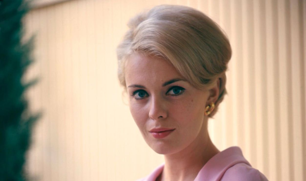 Jean Seberg elegant glamour portrait in pink blouse circa 1960.