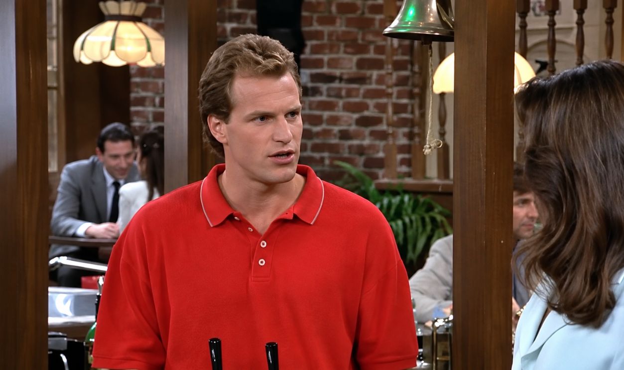 Screenshot from Cheers, CBS Television Distribution (1982-1993) 