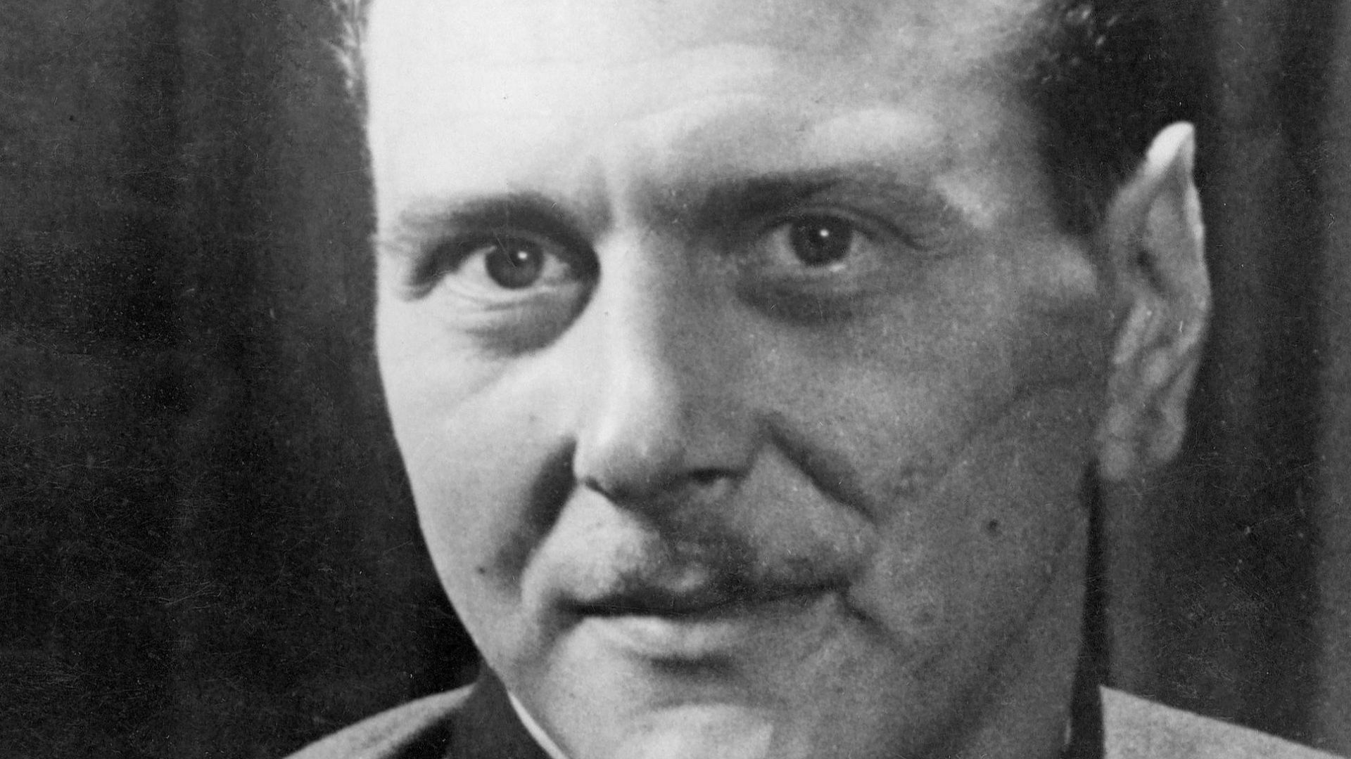 Otto Skorzeny, major Waffen SS and security service, decorated with the Knight's Cross. Portrait photography.