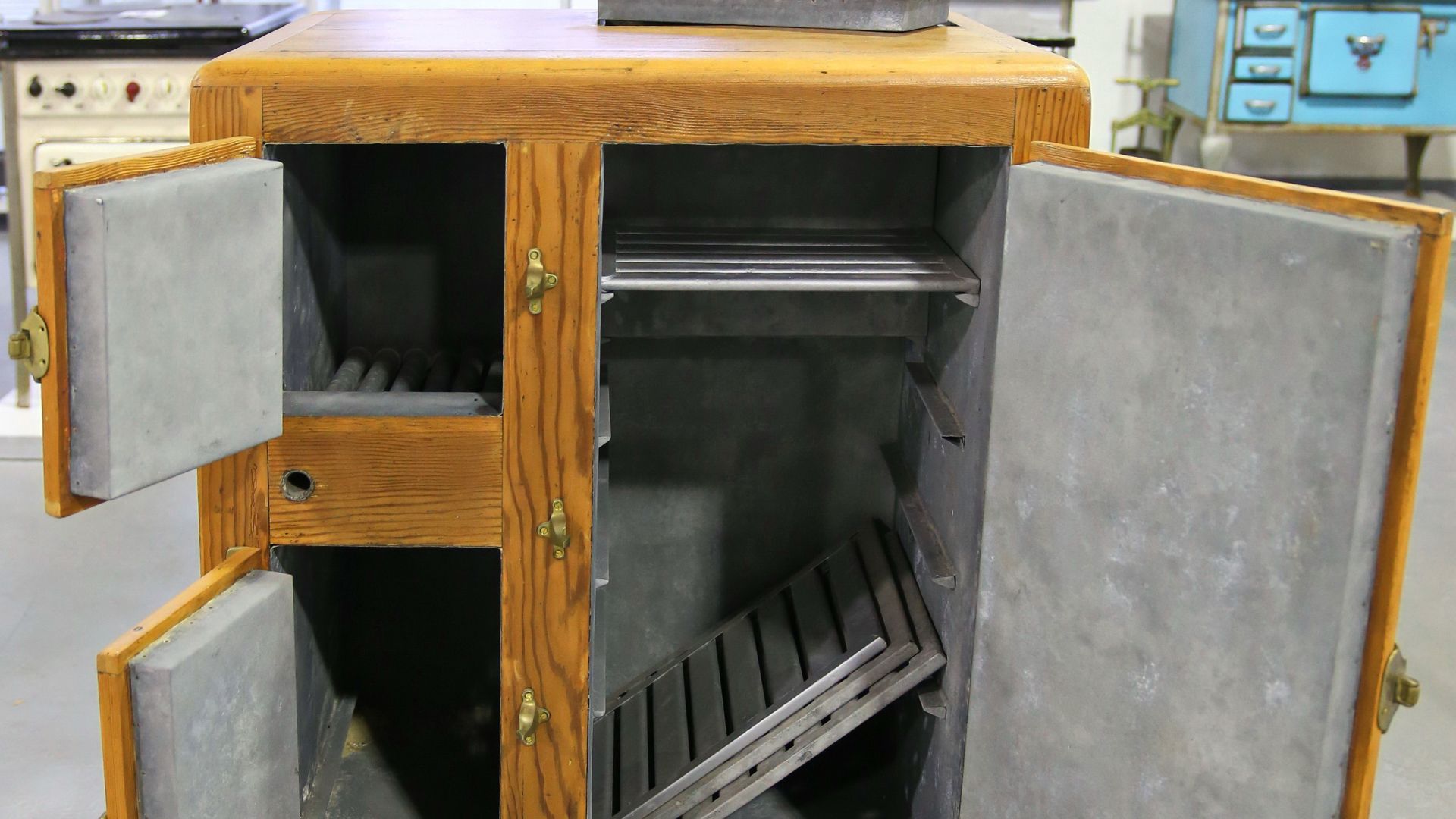 Refrigerator or freezer from 1920., now it is located in Museum of Science and Technology Belgrade