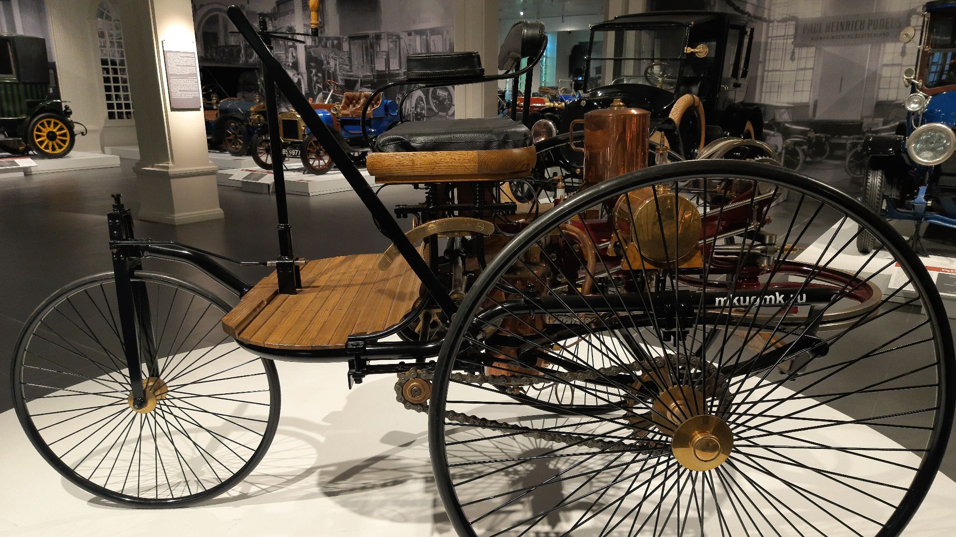 Interior of the UMMC Museum of automotive technology