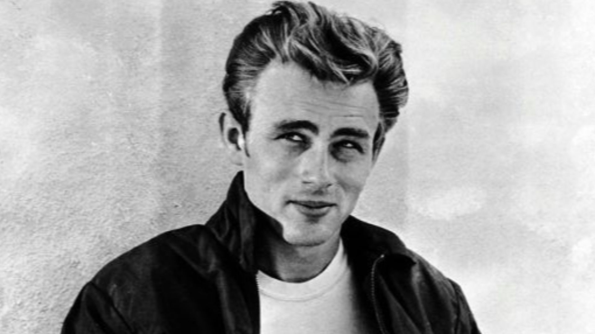 Publicity still of James Dean for the film Rebel Without a Cause