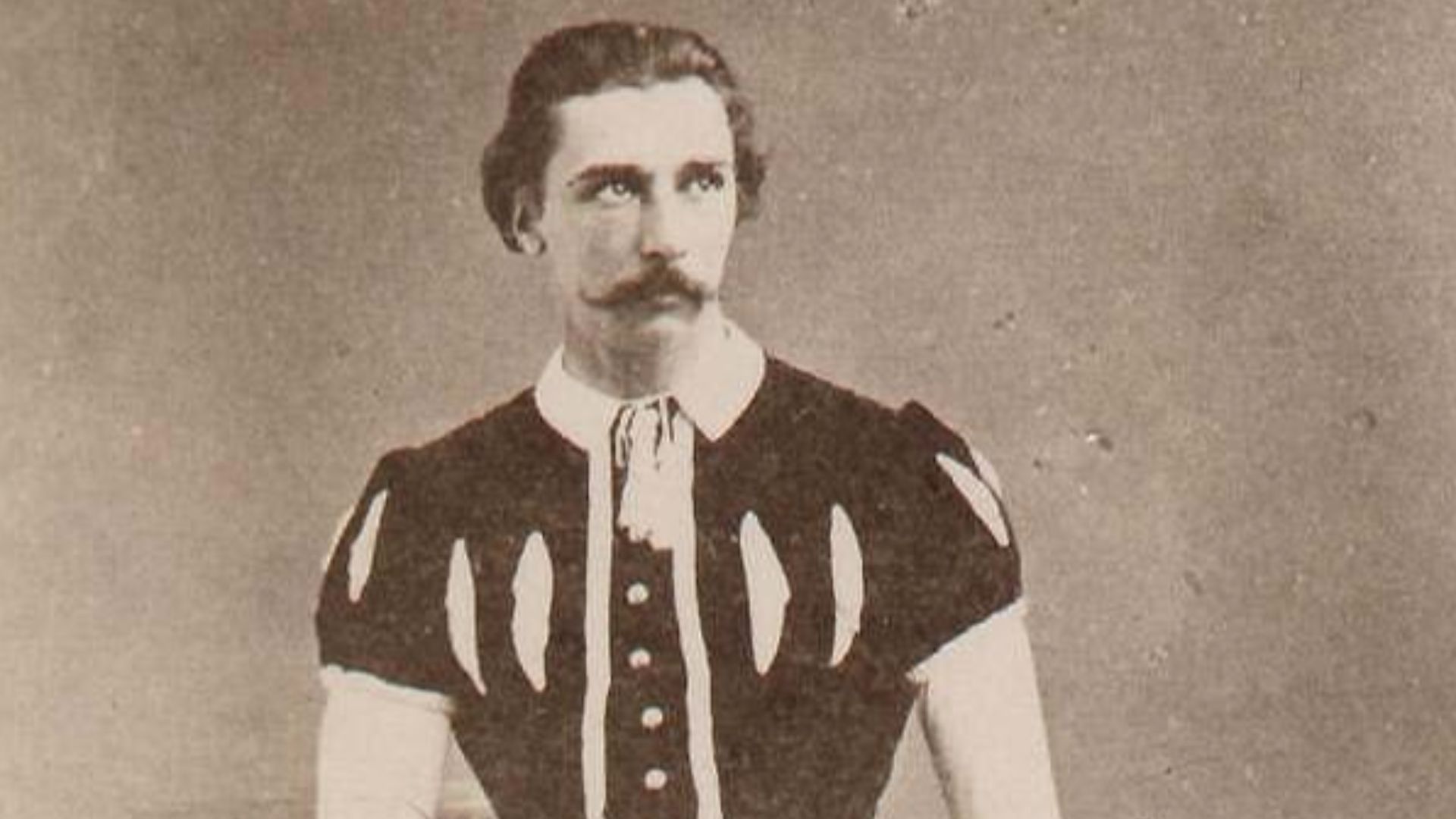 Photograph of Jules Léotard.