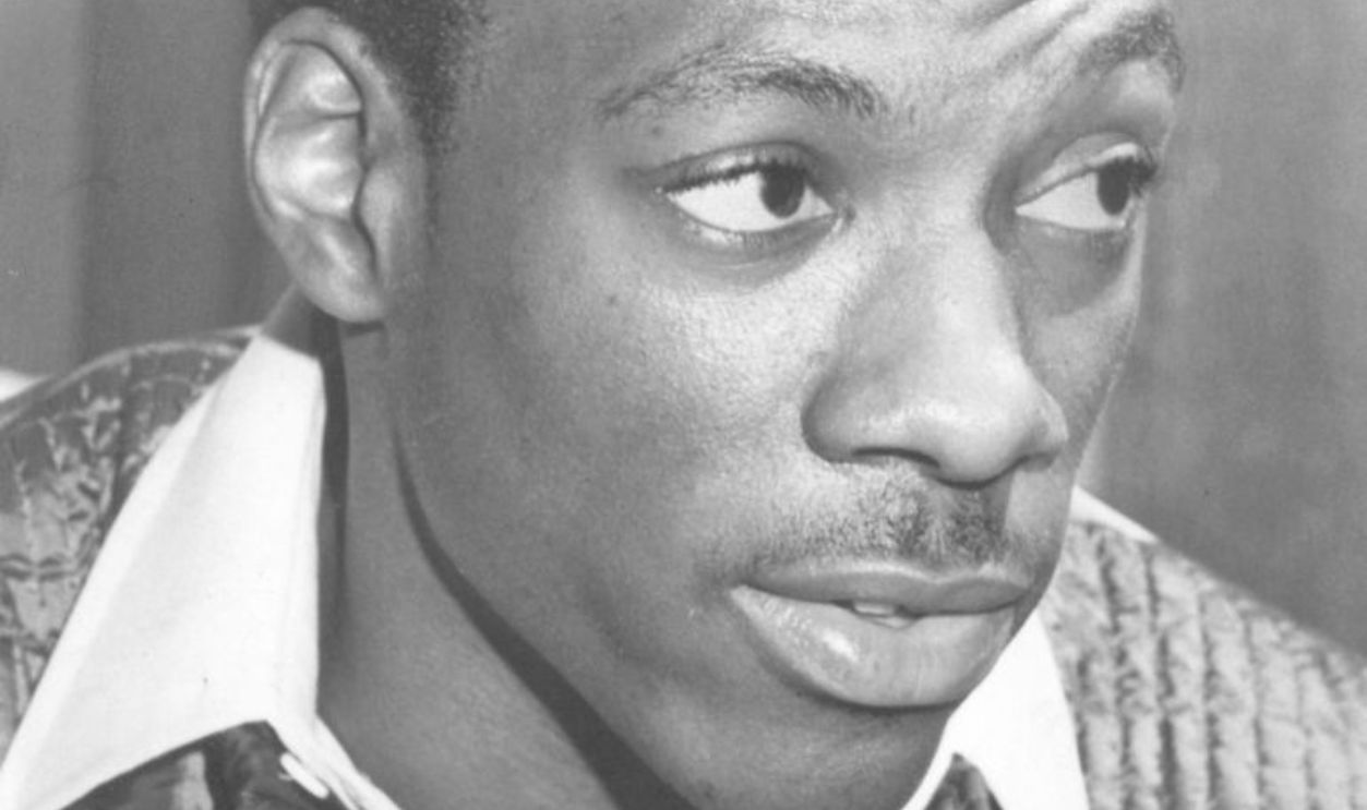 Comedian Eddie Murphy poses at his mother's home in Roosevelt, N.Y. on November 16, 1981.