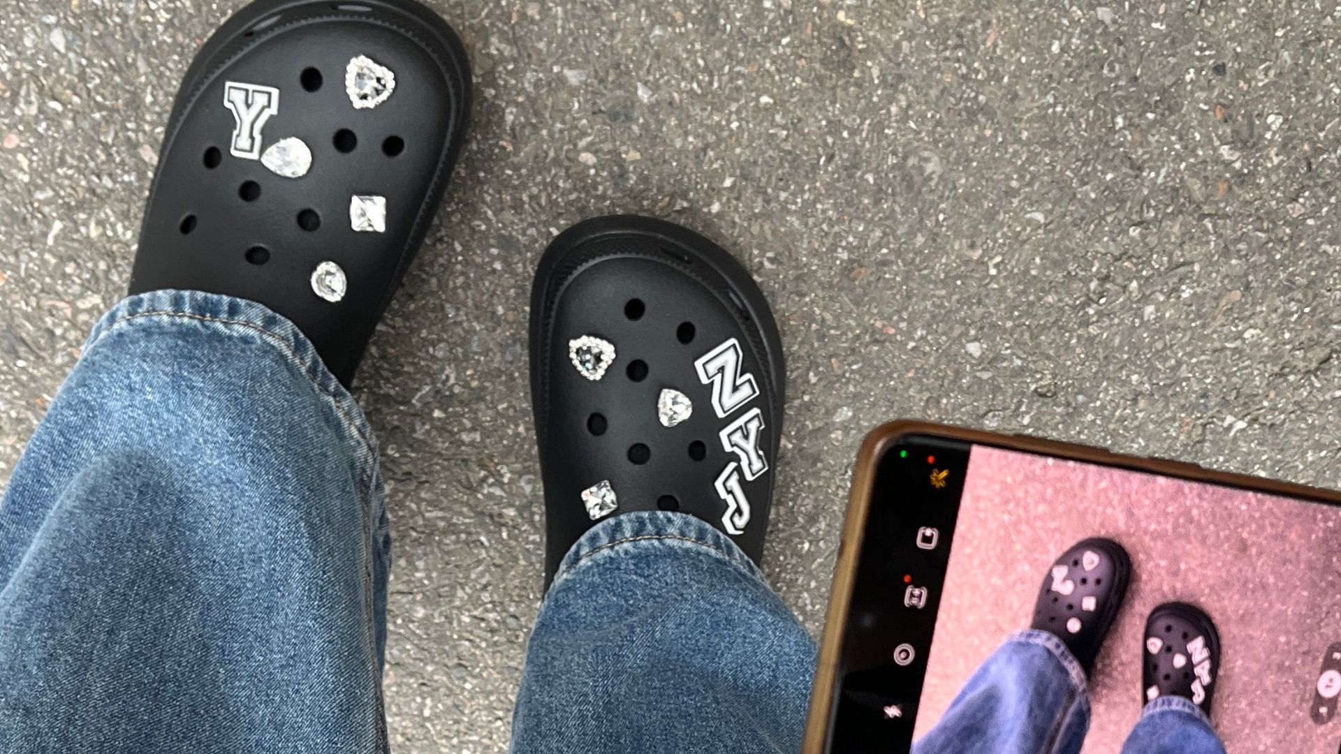 This is Crocs sandals that are perfect for girls and will look better with new accessories