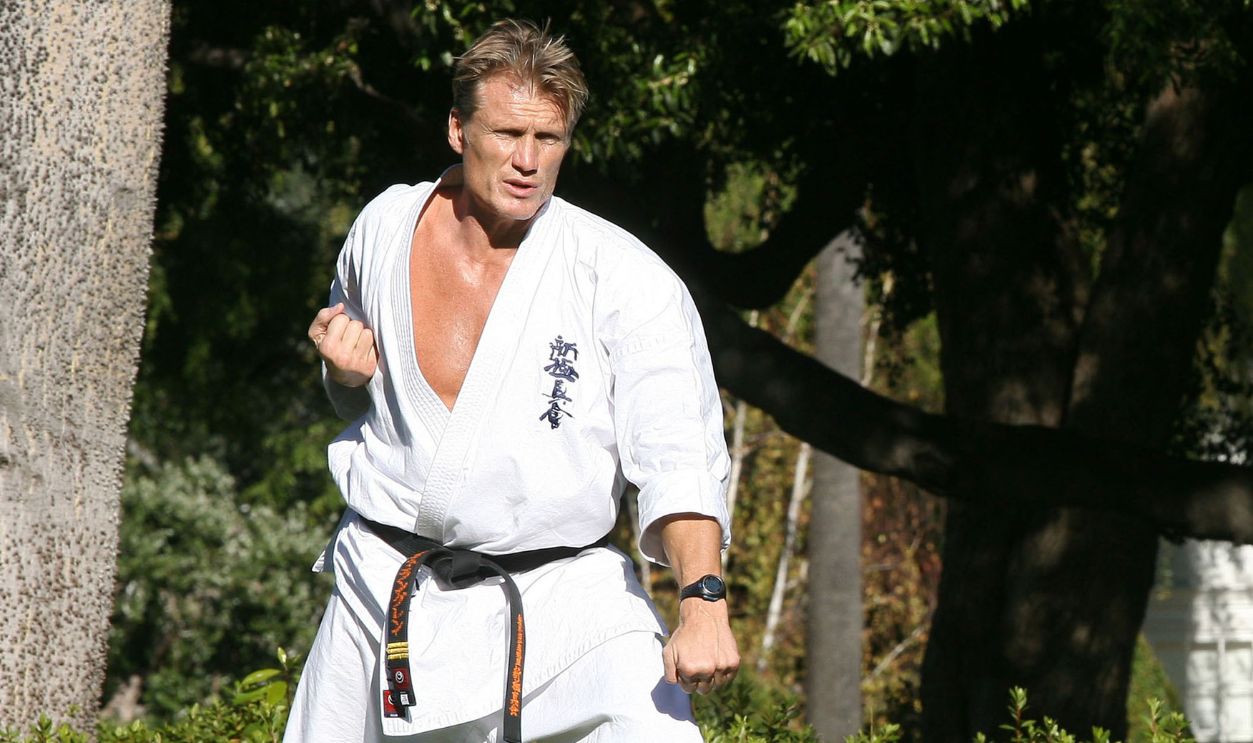 Getty Images - 480701600 - Dolph Lundgren is seen practicing martial arts at the park on February 20, 2011 in Los Angeles, California.