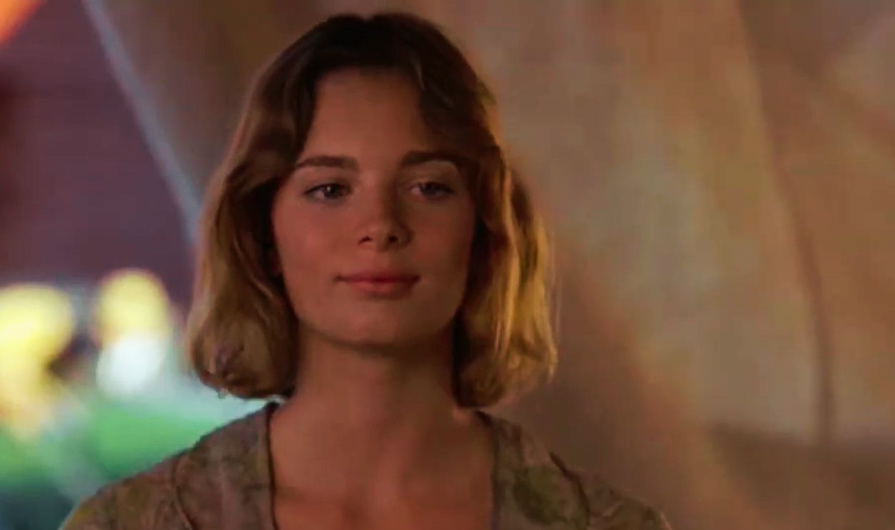 Screenshot from Wild Hearts Can't Be Broken (1991)