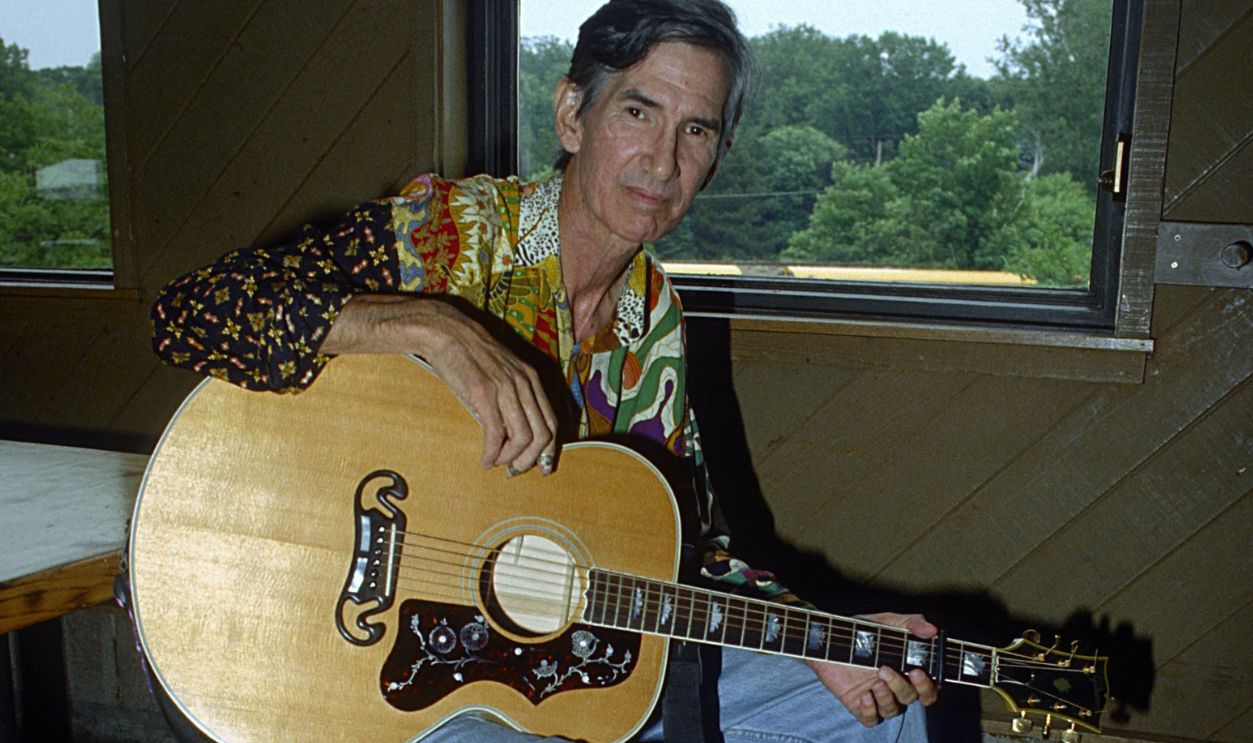 MINNEAPOLIS, MN - JUNE 25: Townes Van Zandt poses for a portrait at Summerfolk in Minneapolis, Minnesota on June 25, 1995.