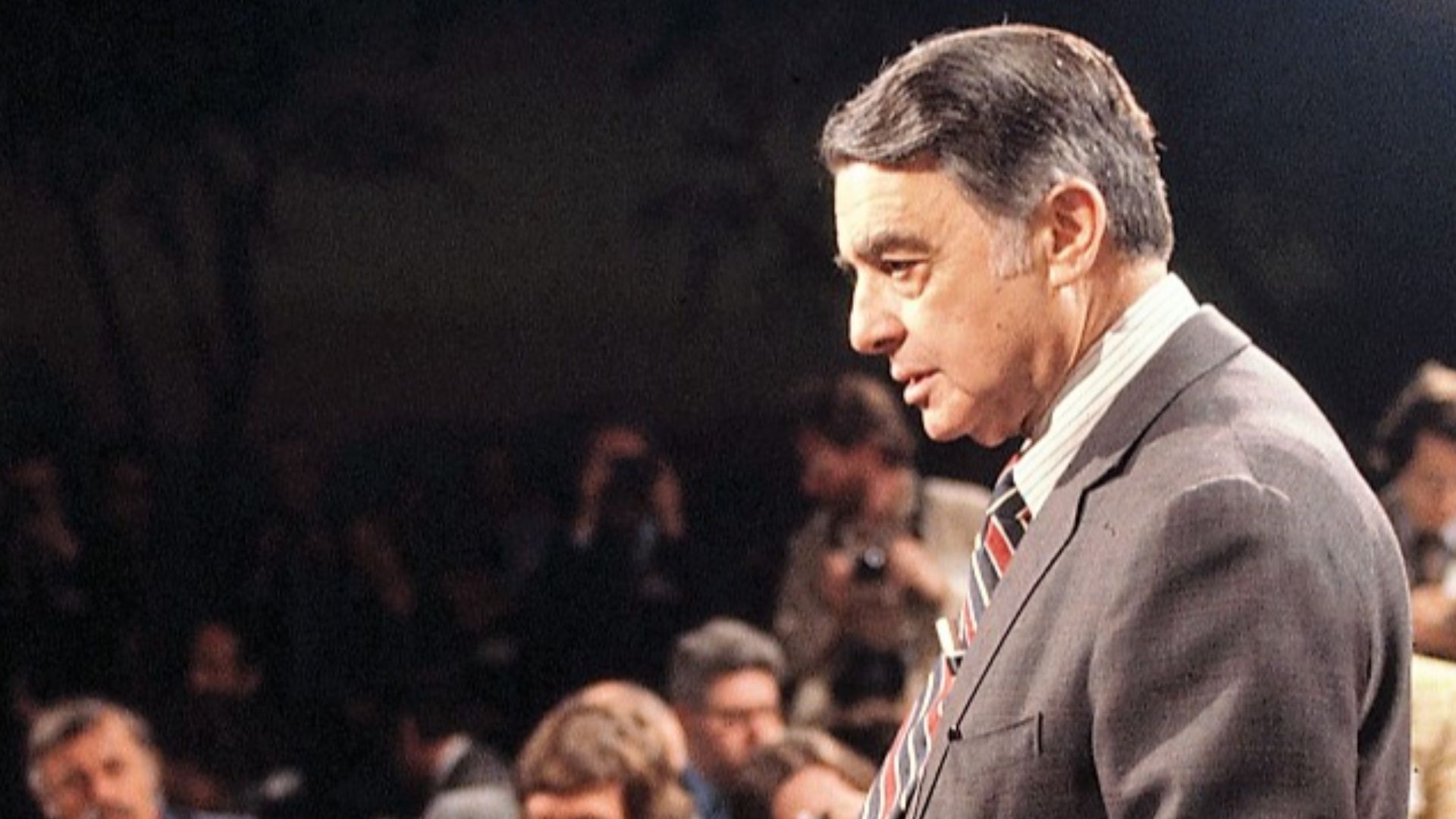 Title: Edwin H. Land, founder, Polaroid Corp. in 1937; developed lenses and 1-step photography; with new polaroid
Creator(s): Gotfryd, Bernard, photographer
Date Created/Published: [1971]
Medium: 1 photograph : color transparency ; 35mm (slide format)
Rep