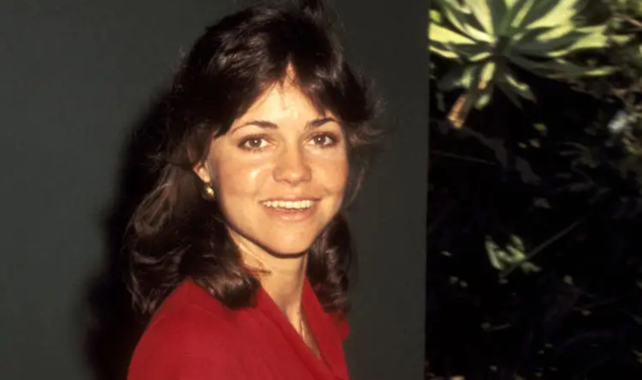 106020240 - Sally Field Sighted at Beverly Hills Hotel - April 17, 1977