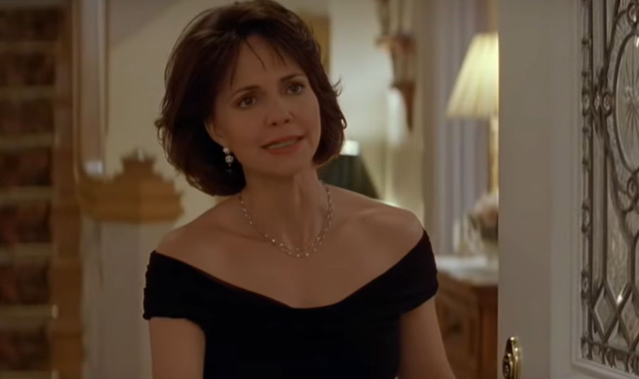 Screenshot from Mrs. Doubtfire, Twentieth Century Fox (1993) 