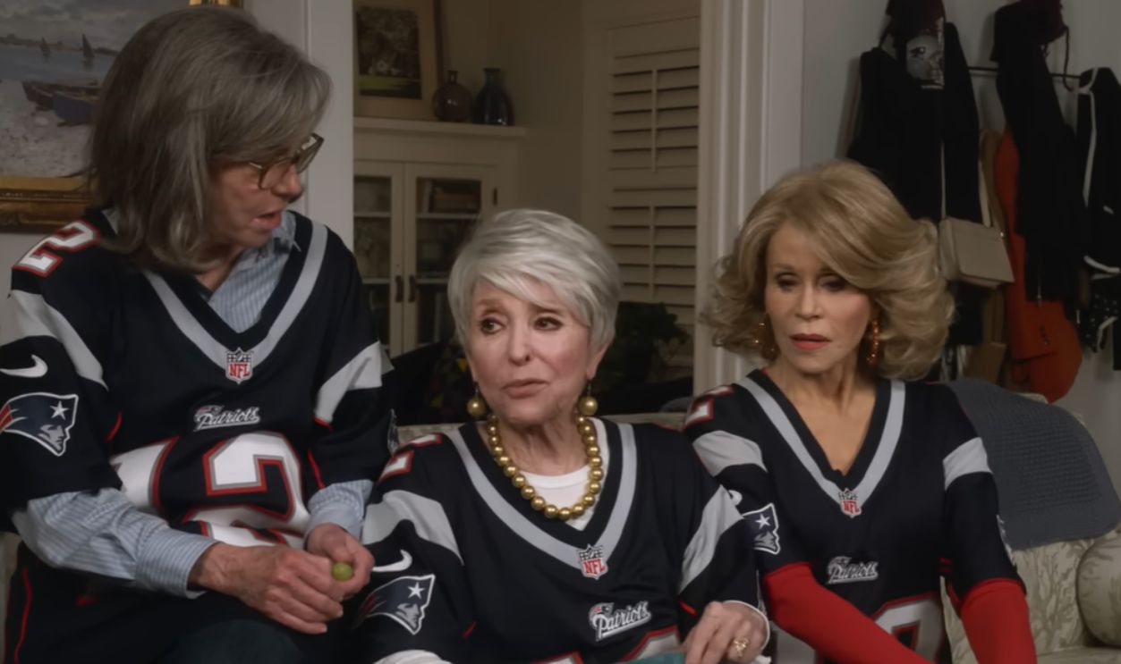  Screenshot from 80 for Brady, Paramount Pictures  (2023) 