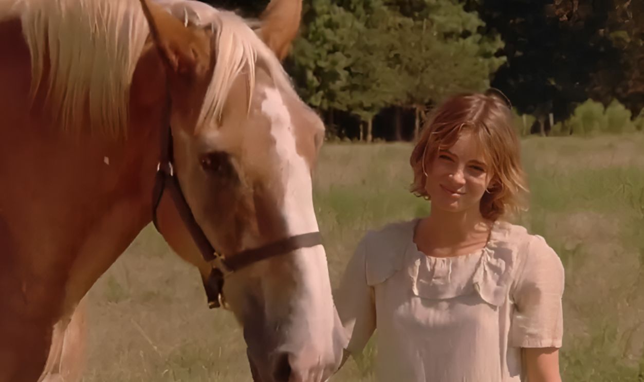 Screenshot from Wild Heats Can’t Be Broken (1991)