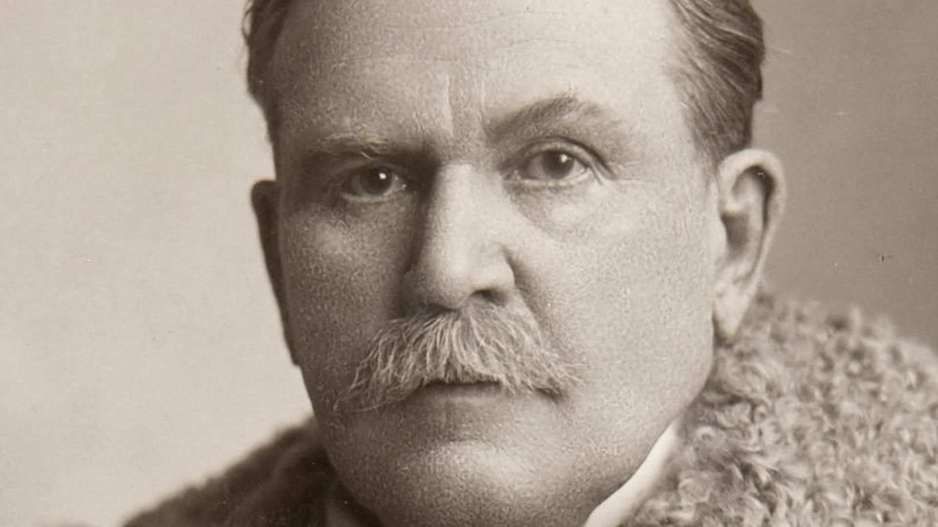 File:William Frank Carver old.png