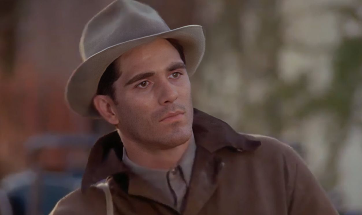 Screenshot from Wild Heats Can’t Be Broken (1991)