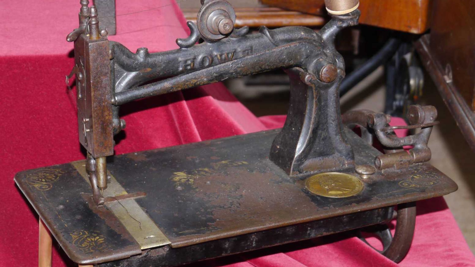 Sewing machine of Elias Howe
Sewing Machine Museum Sommerfeld /Kremmen