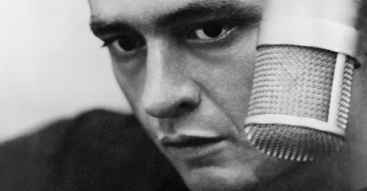 Close up of young Johnny Cash 