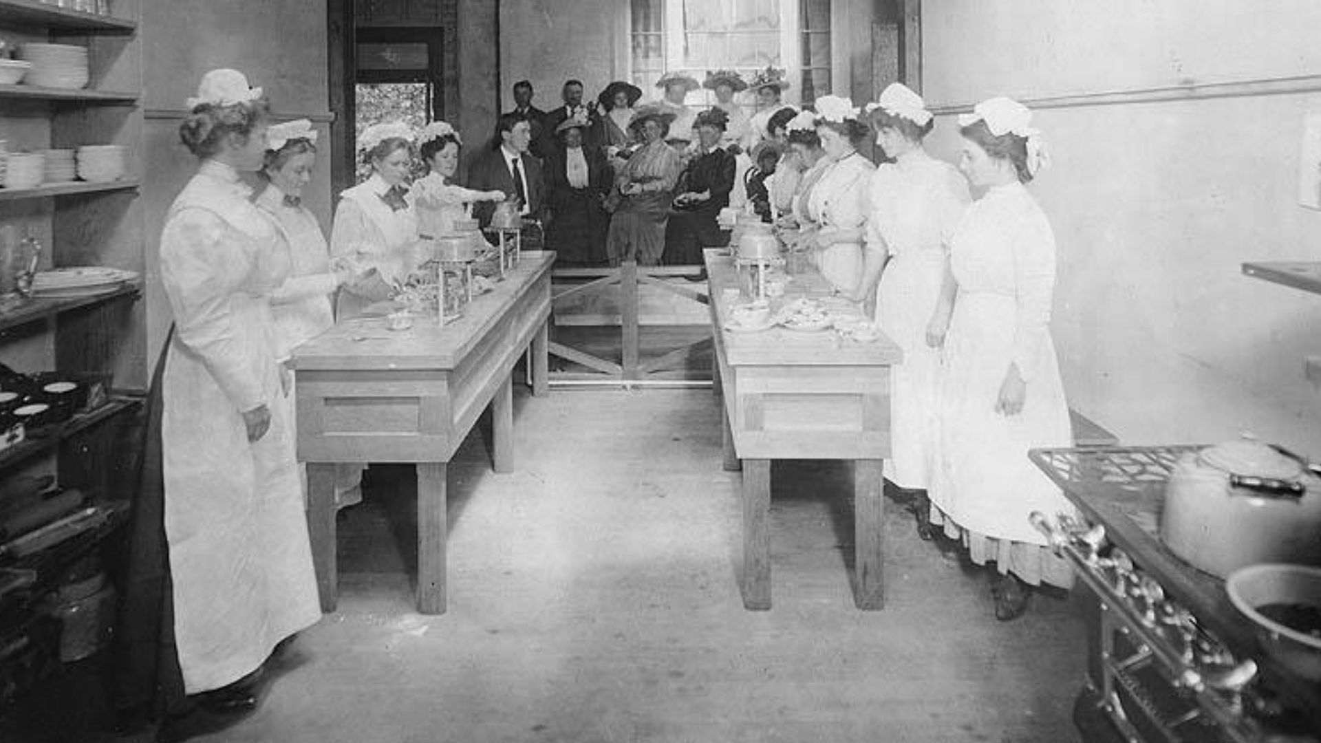Possibly demonstration by Olympia High School students. On verso of image: Kitchen of Educational Building Caption on image: x2970PH Coll 727.310
Subjects (LCSH): Educational Building (Seattle, Wash.); Kitchens--Washington (State)--Seattle; Women--Washing