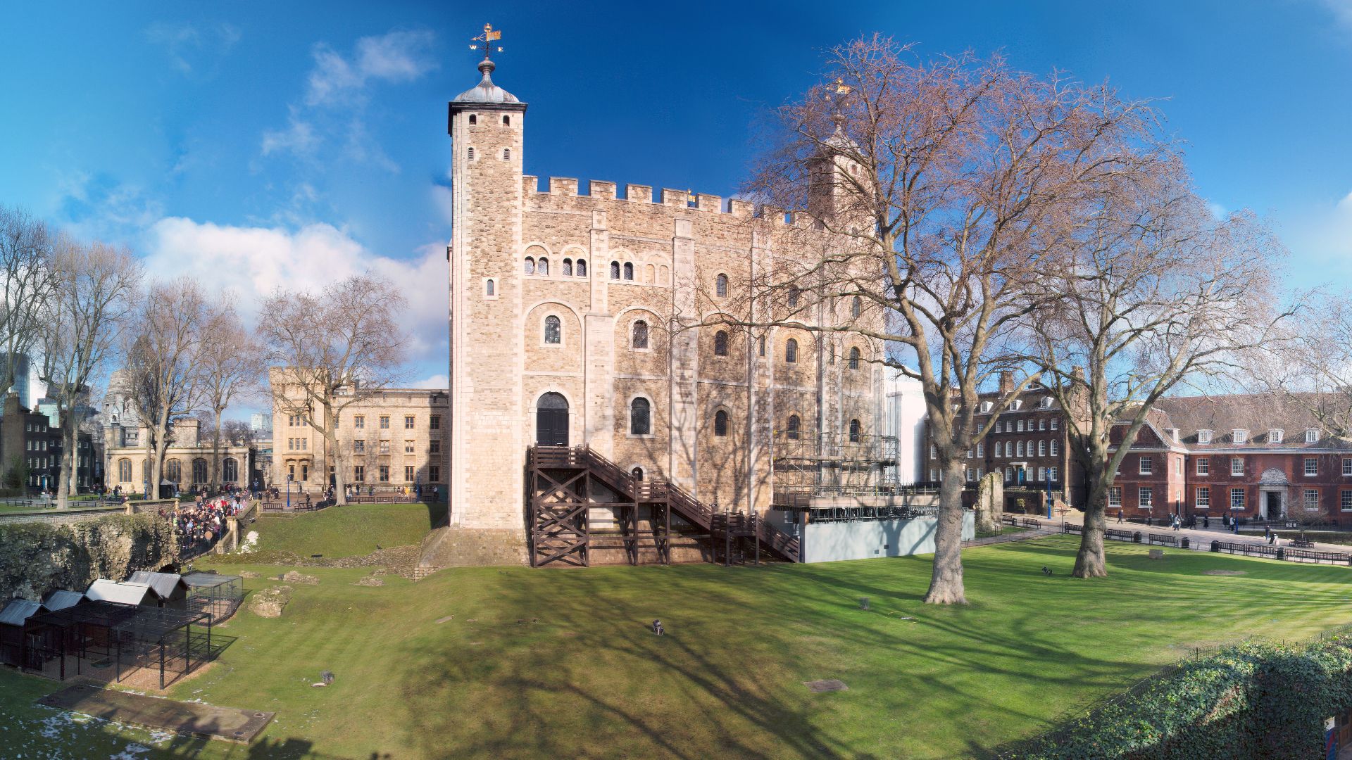 Panoramic view from the Tower of London. The White Tower is on the right and Wakefield Tower is on the left. In the background on the left can be seen the east side of Traitor's Gate.