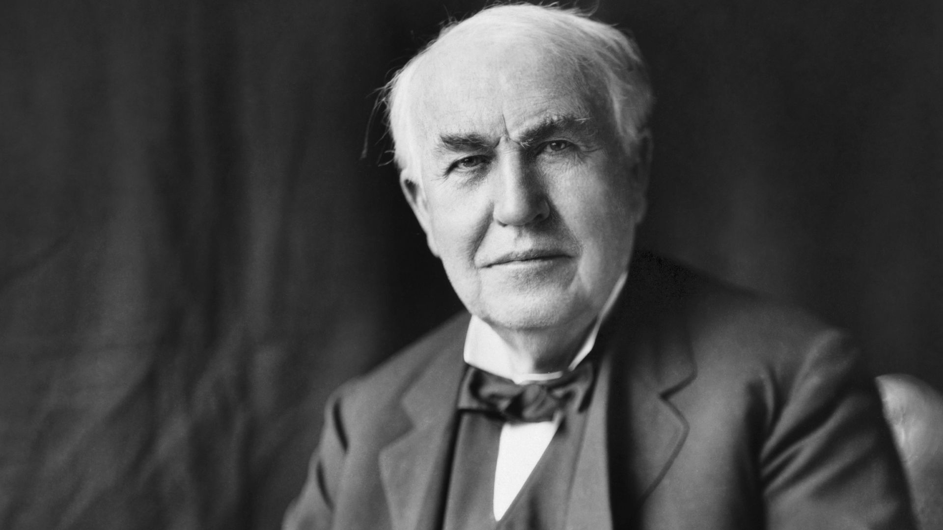 File:Thomas Edison2.jpg