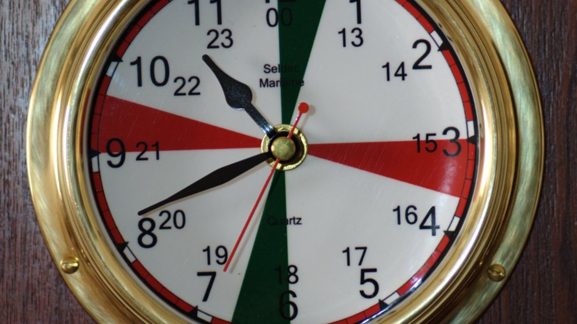 A quartz radio room clock, sold by Seldec Publishing, in own collection.