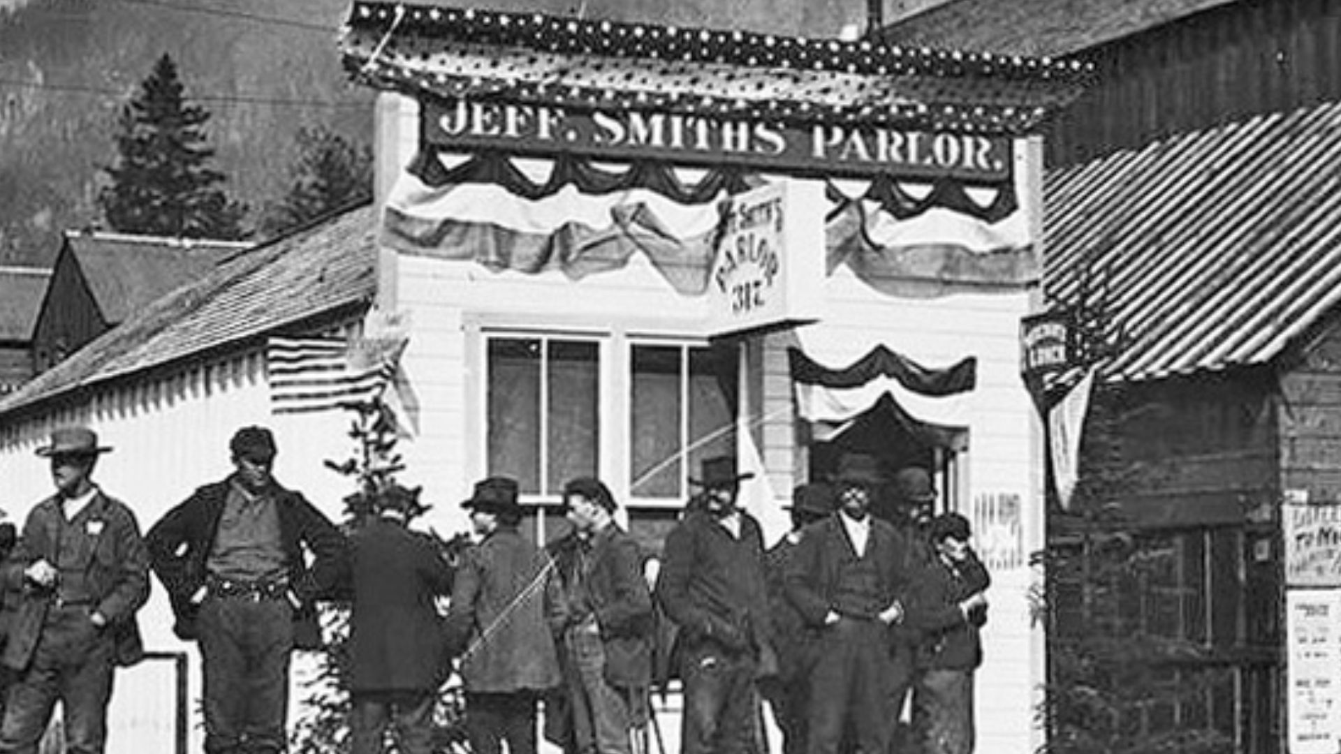 From source: Jeff Smith, nicknamed Soapy, was one of Skagway's most famous con men. He arrived in 1898 and started to take advantage of those whose mind was on the gold rush. Men were attracted to Jeff Smith's Parlor where they could enjoy liquor, gamblin