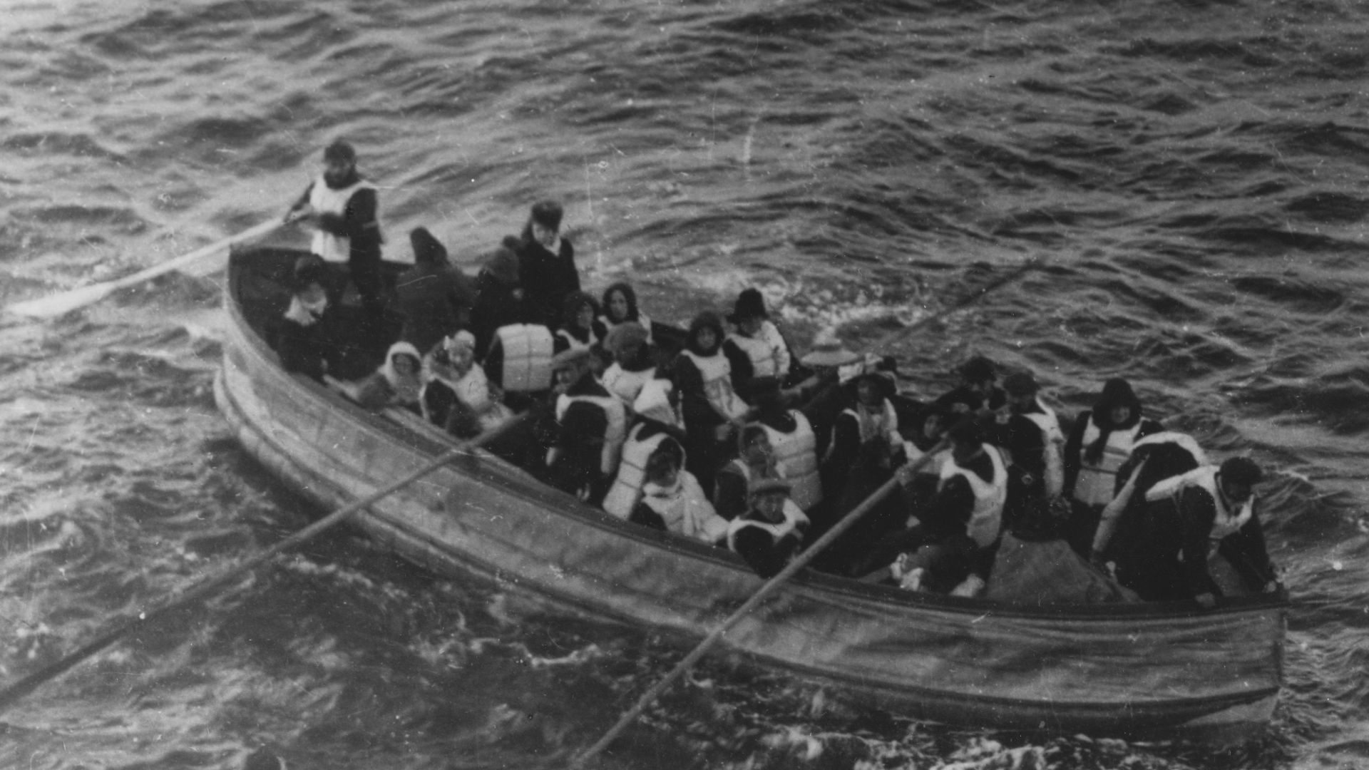last lifeboat successfully launched from the Titanic