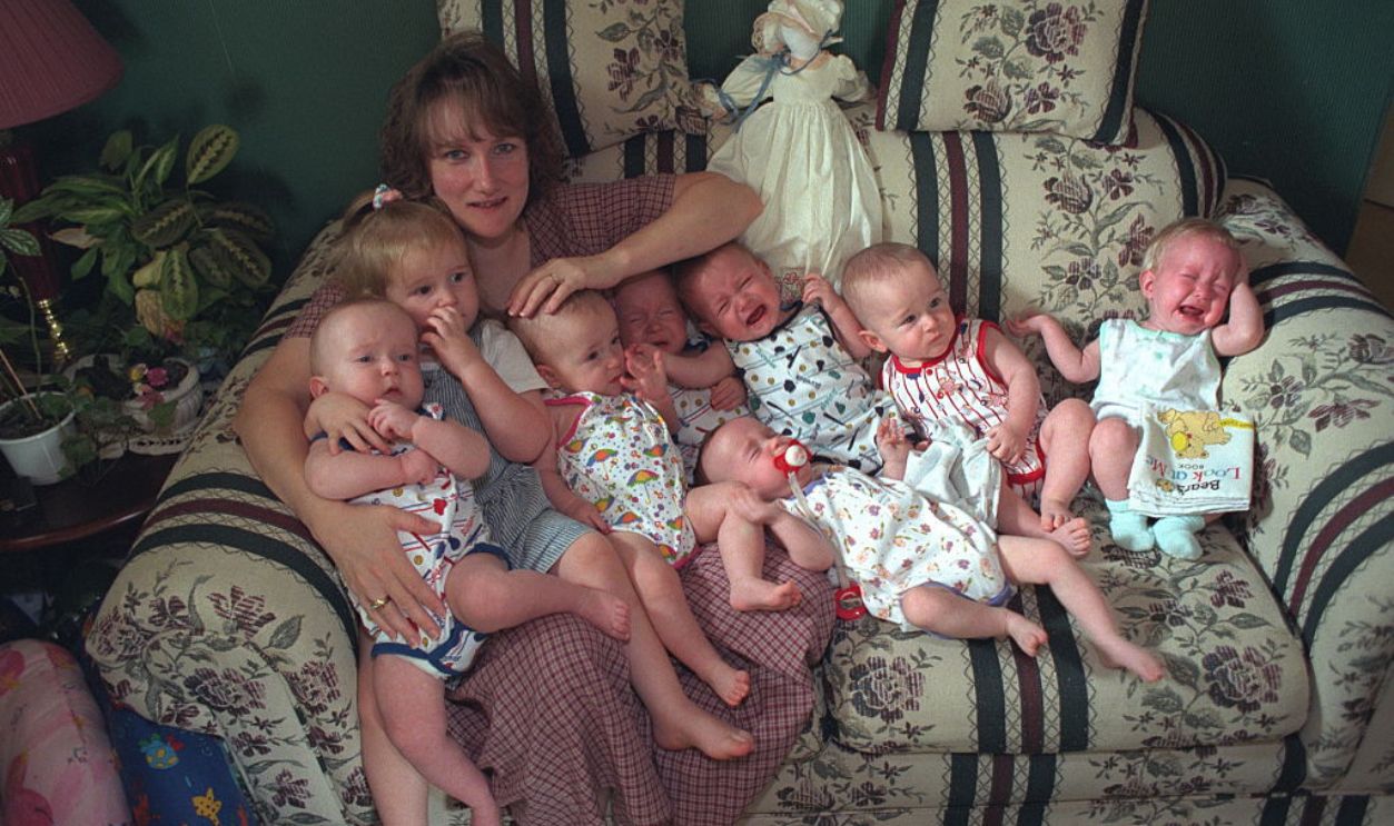 THE MOTHER OF THE MCCAUGHEY SEPTUPLETS AND HER SISTER