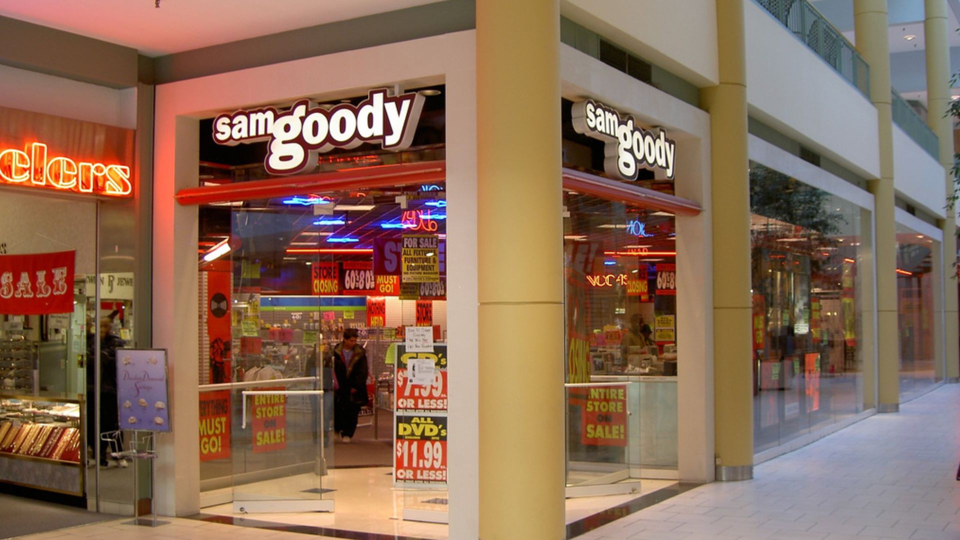 Sam Goody at the Grand Avenue Mall in downtown Milwaukee. Store is now closed.