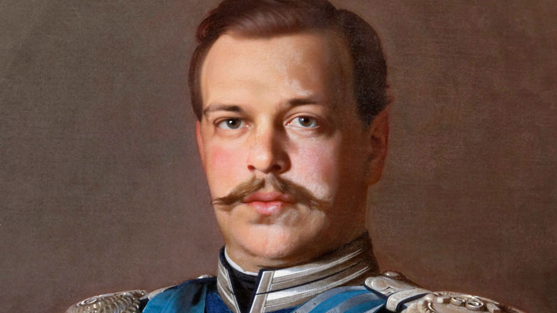 Sergei Konstantinov Zarianko (1818-1871), Portrait du tsar Alexandre III, huile sur toile ovale, signée, vers 1855, 78x71 cm
Cette œuvre de Sergei Zarianko, portraitiste et peintre d’intérieurs formé à l’Imperial Academy of Arts de St-Petersburg, démontre