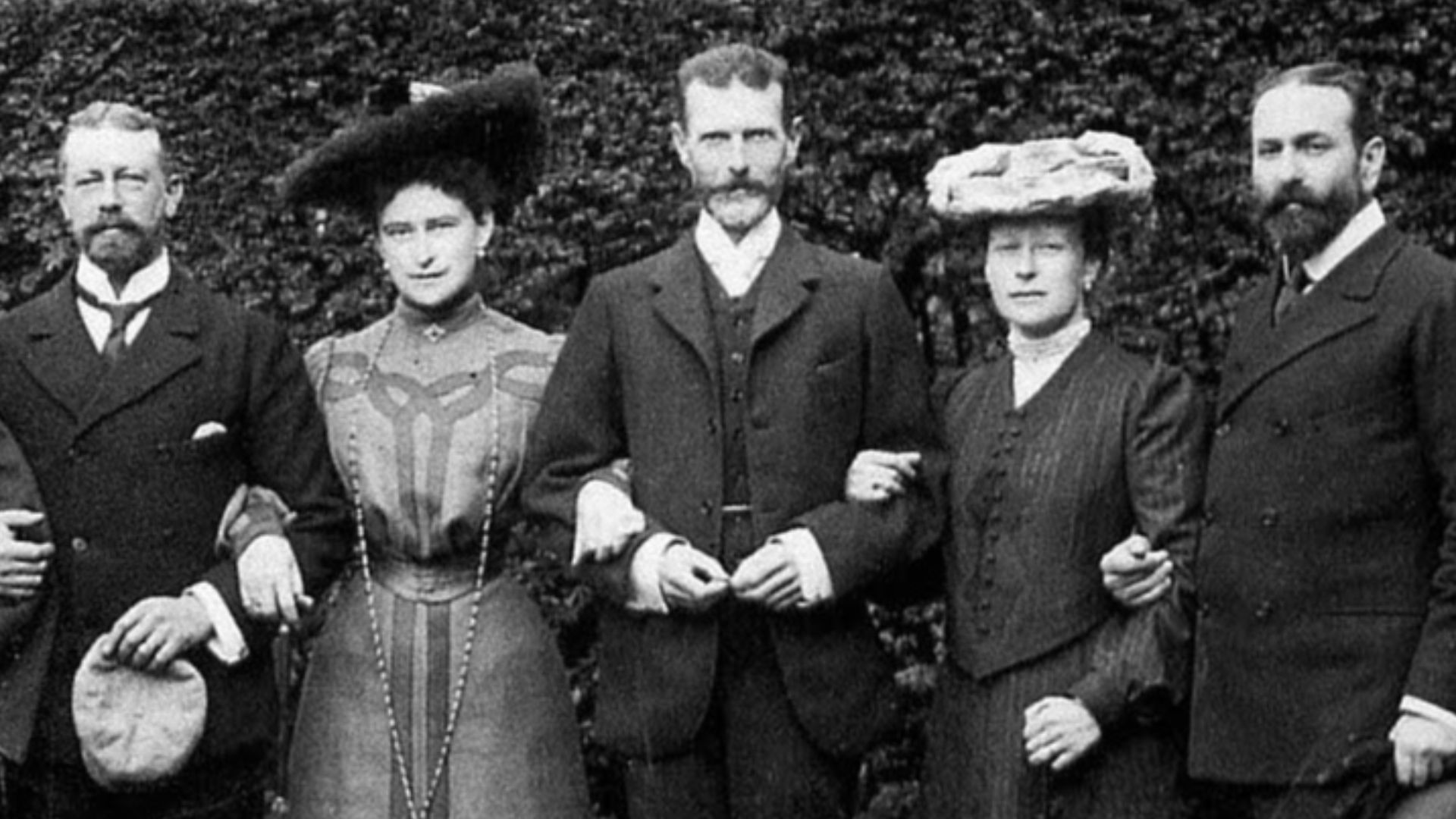 Grand Duke Ernest Louis of Hesse with his sisters and brothers in law (from left) on the occasion of the wedding of Prince Andrew of Greece and Princess Alice of Battenberg in Darmstadt:Tsarina Alexandra Feodorovna and Tsar Nicholas II of Russia; Princess