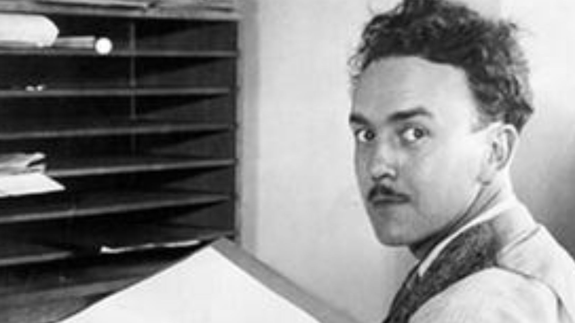 Ub Iwerks drawing Mickey Mouse