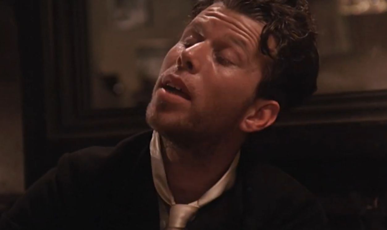 Screenshot from Paradise Alley (1978)