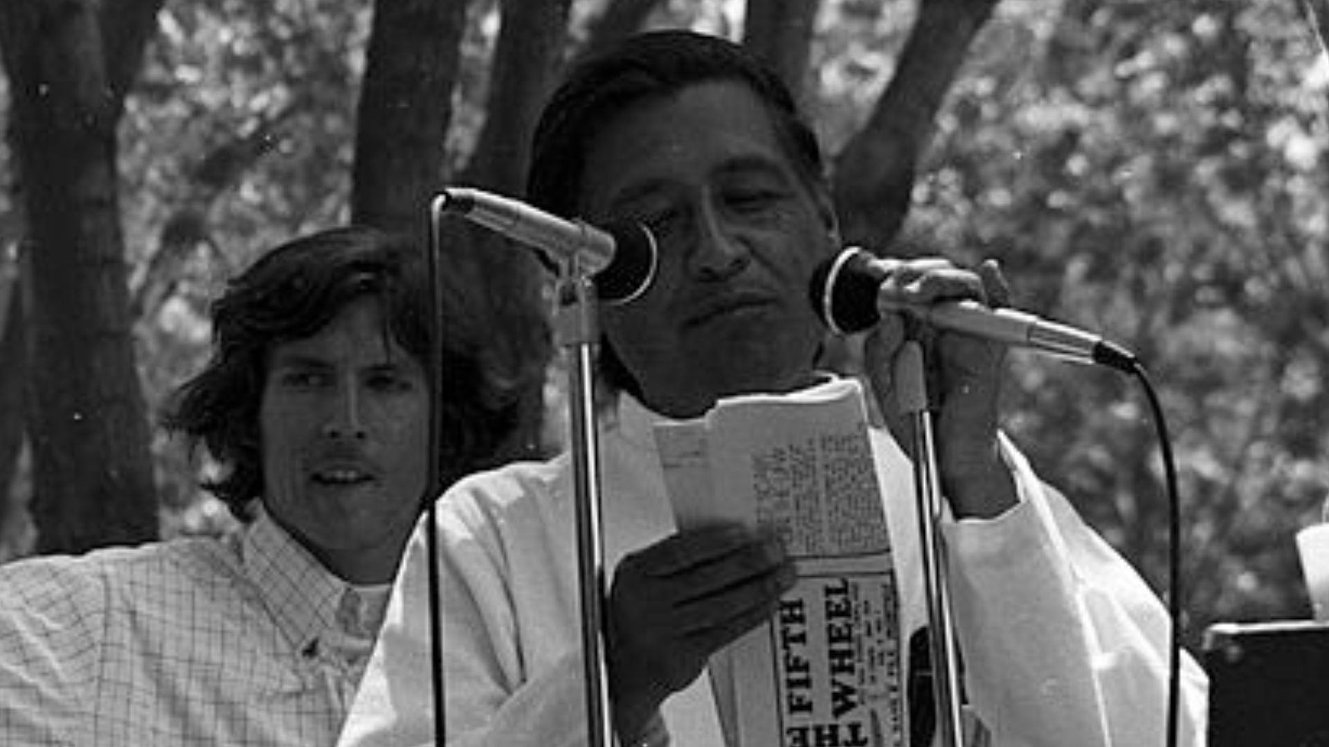 Cesar Chavez — speaking at the Delano UFW−United Farm Workers rally, in Delano, California (June 1974).