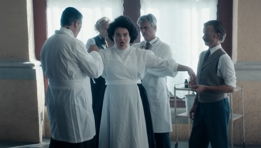 Betsy Sodaro	as  Mary Mallon