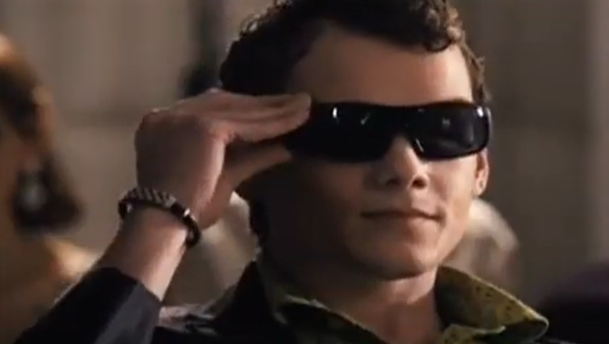 Screenshot of the movie You and I (2011)