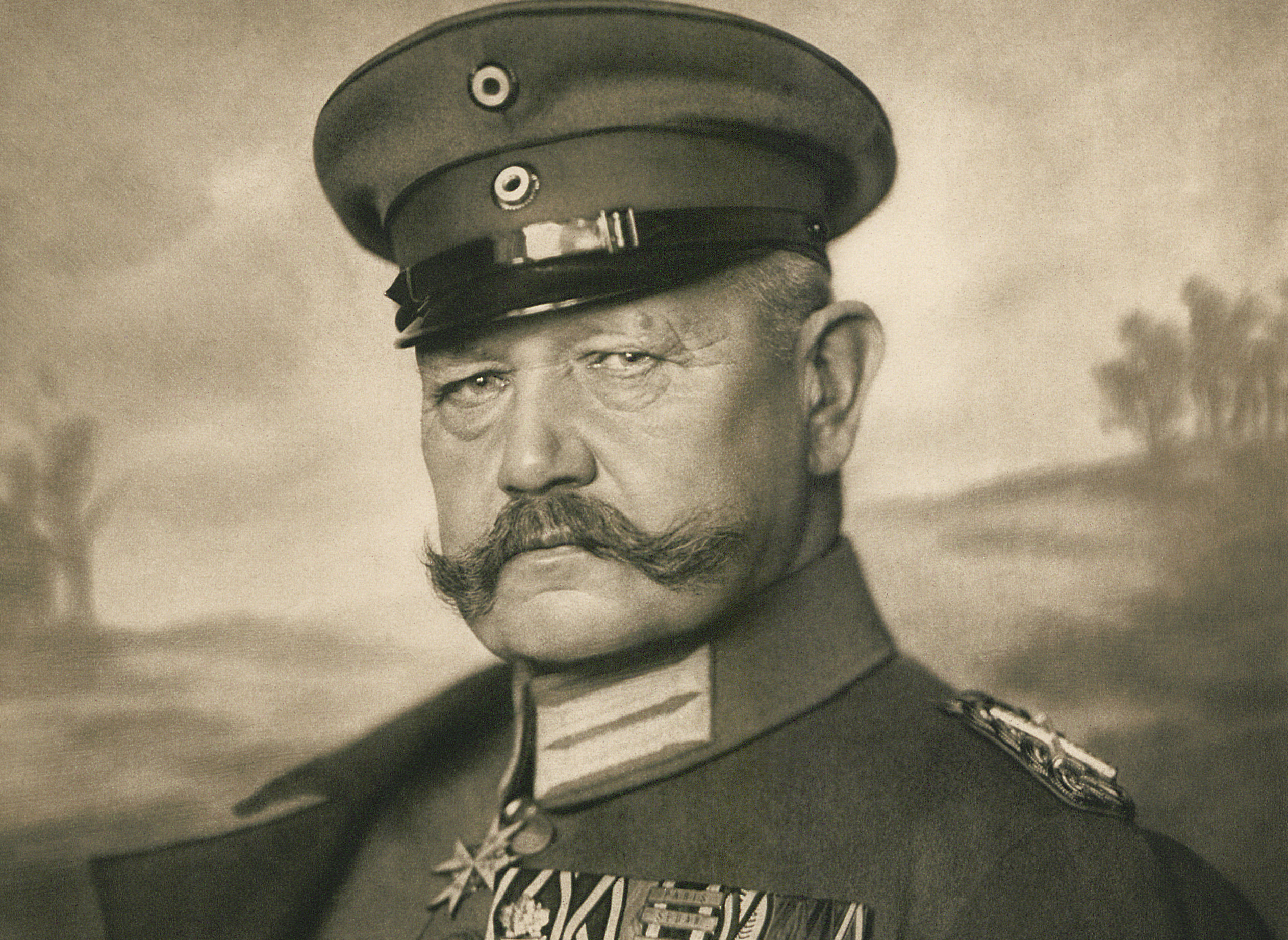 Paul Von Hindenburg (1914) portrait in uniform