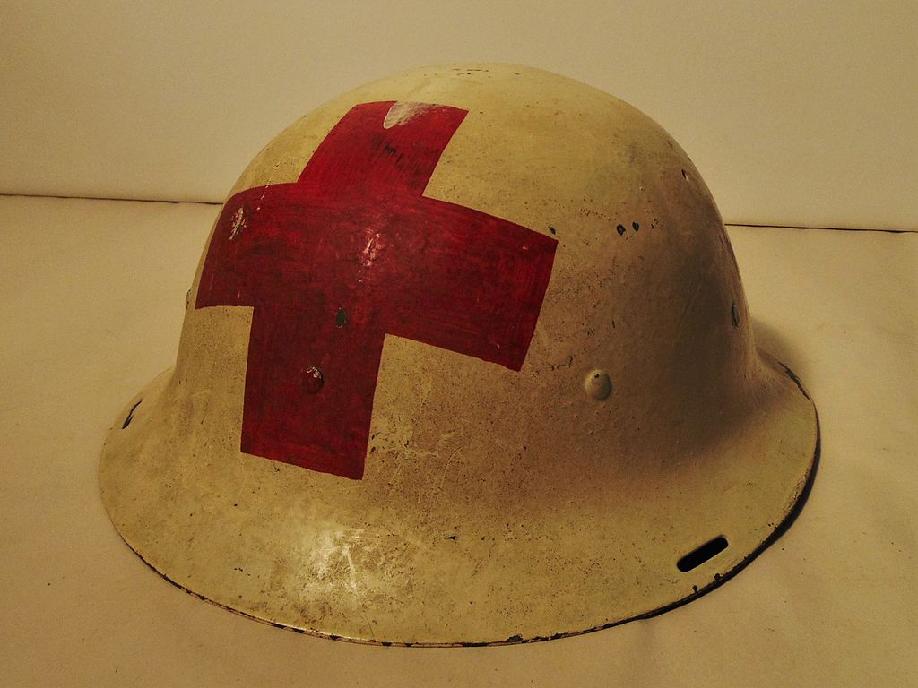 Helmet Red Cross, 1940s