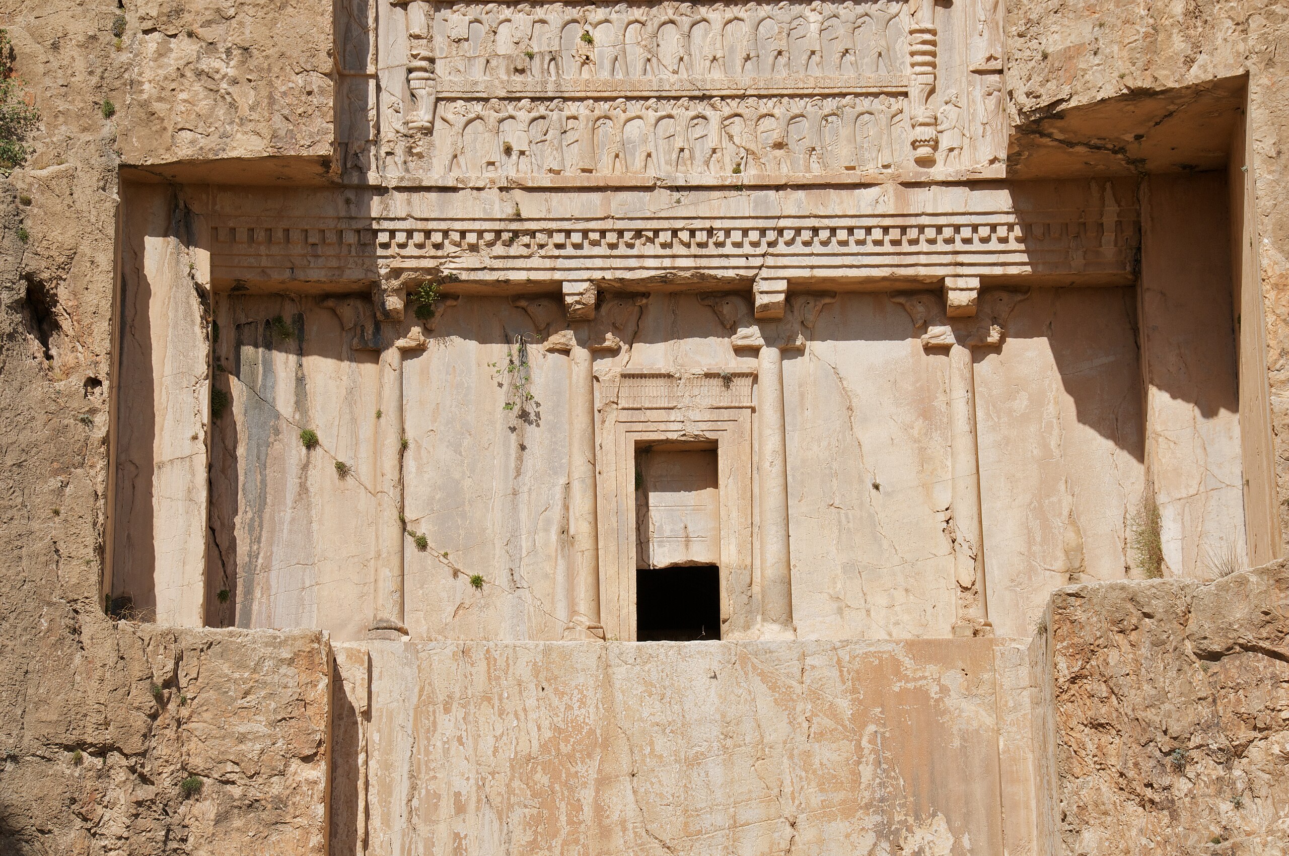 Xerxes Detail Entrance