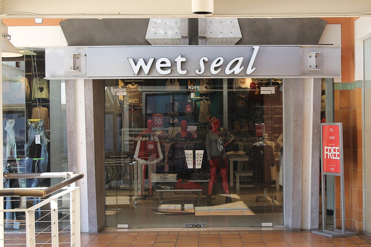 Wet Seal Bayside Miami Still Open