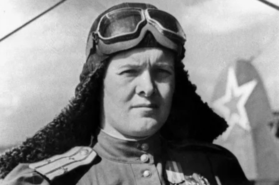 Yevdokiya Bershanskaya in uniform