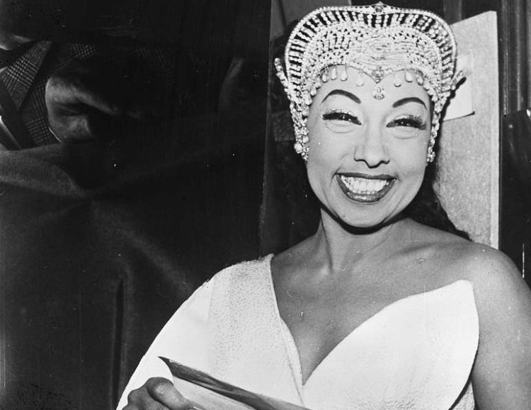Josephine Baker wearing a white top