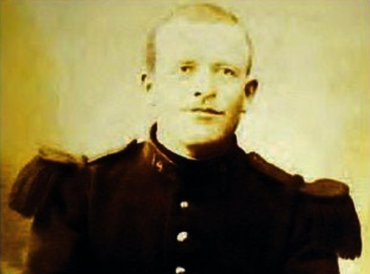 Portrait of Augustin Trébuchon in a uniform during WW1