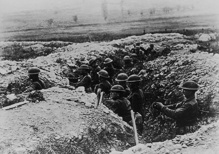 American Soldiers In Trenches