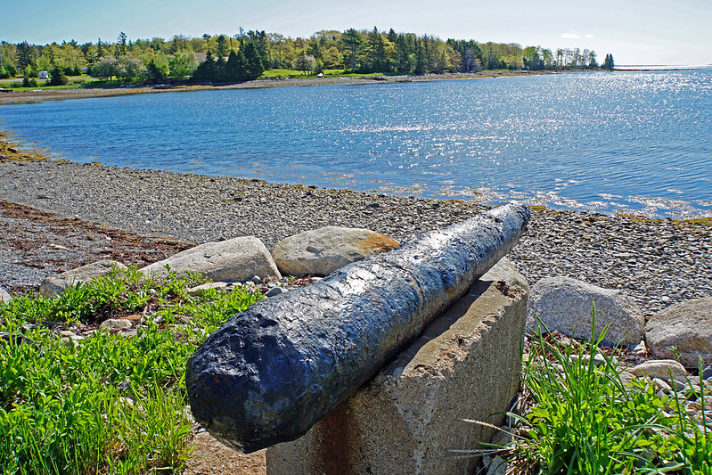 Oak Island is a 57-hectare (140-acre) privately owned island. The tree-covered island is one of about 360 small islands in Mahone Bay.