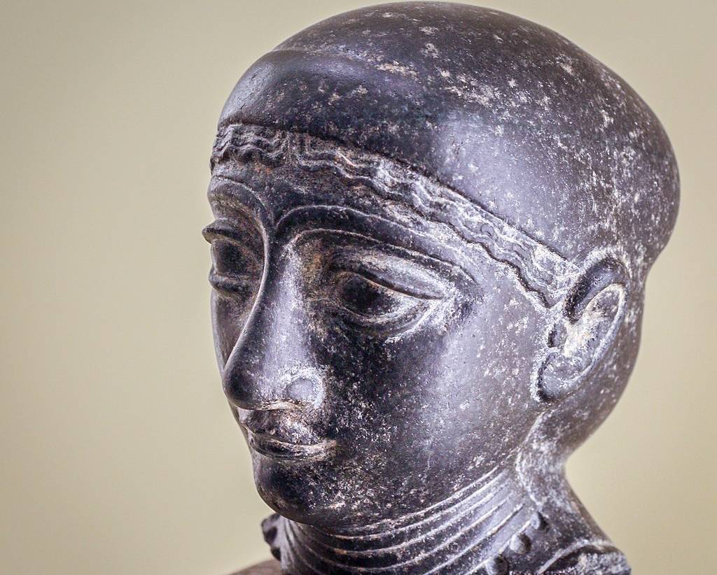 Female Portrait Head Of A Neo-Sumerian Statuette