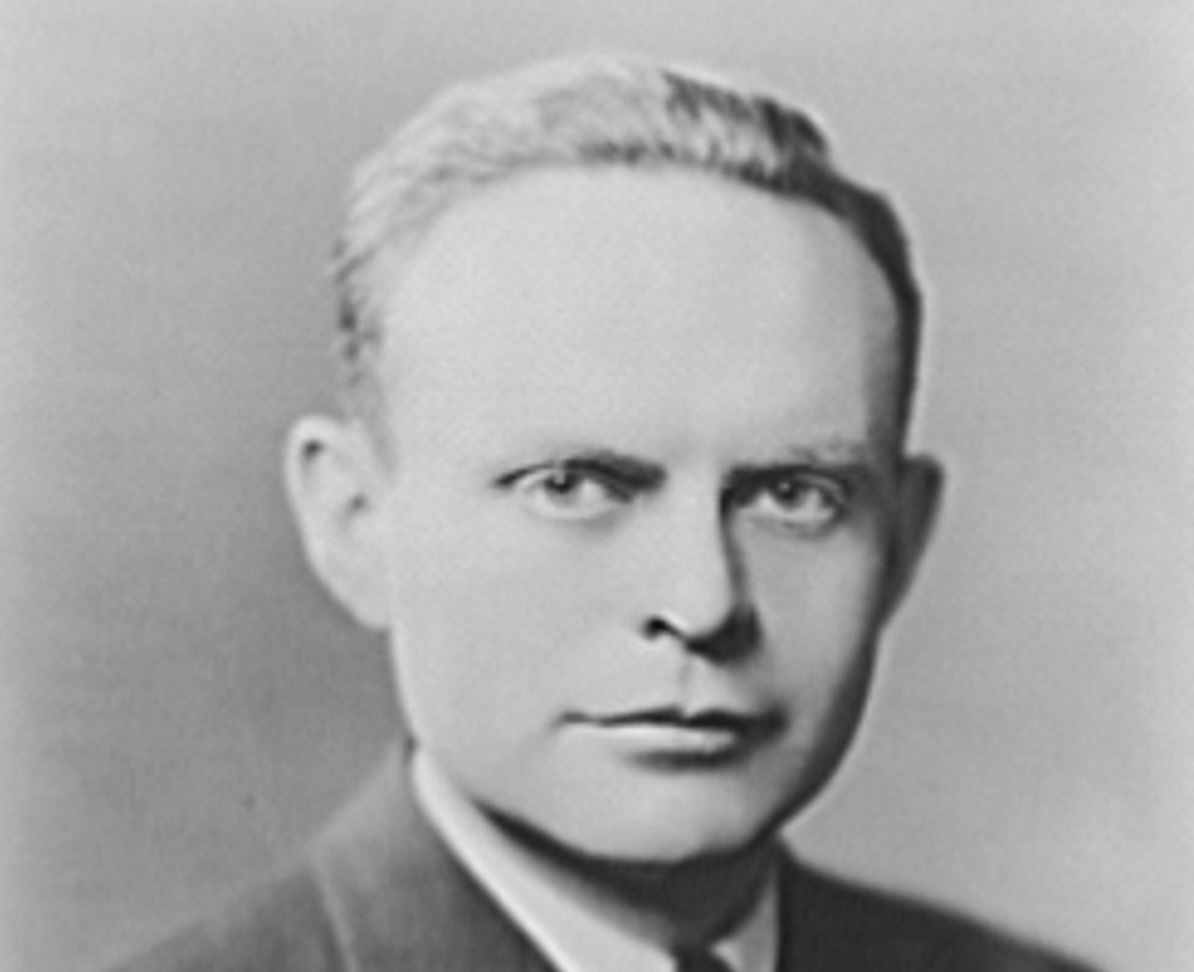 Portrait of Mike Cowles - between 1940 and 1946