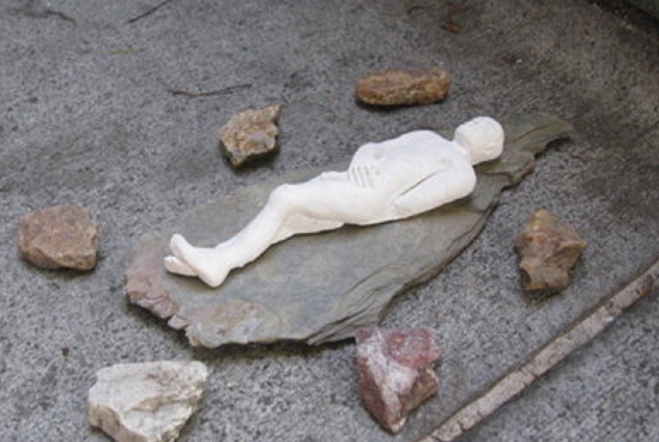 Street Installation in Pasadena, California by anonymous artist - 2011