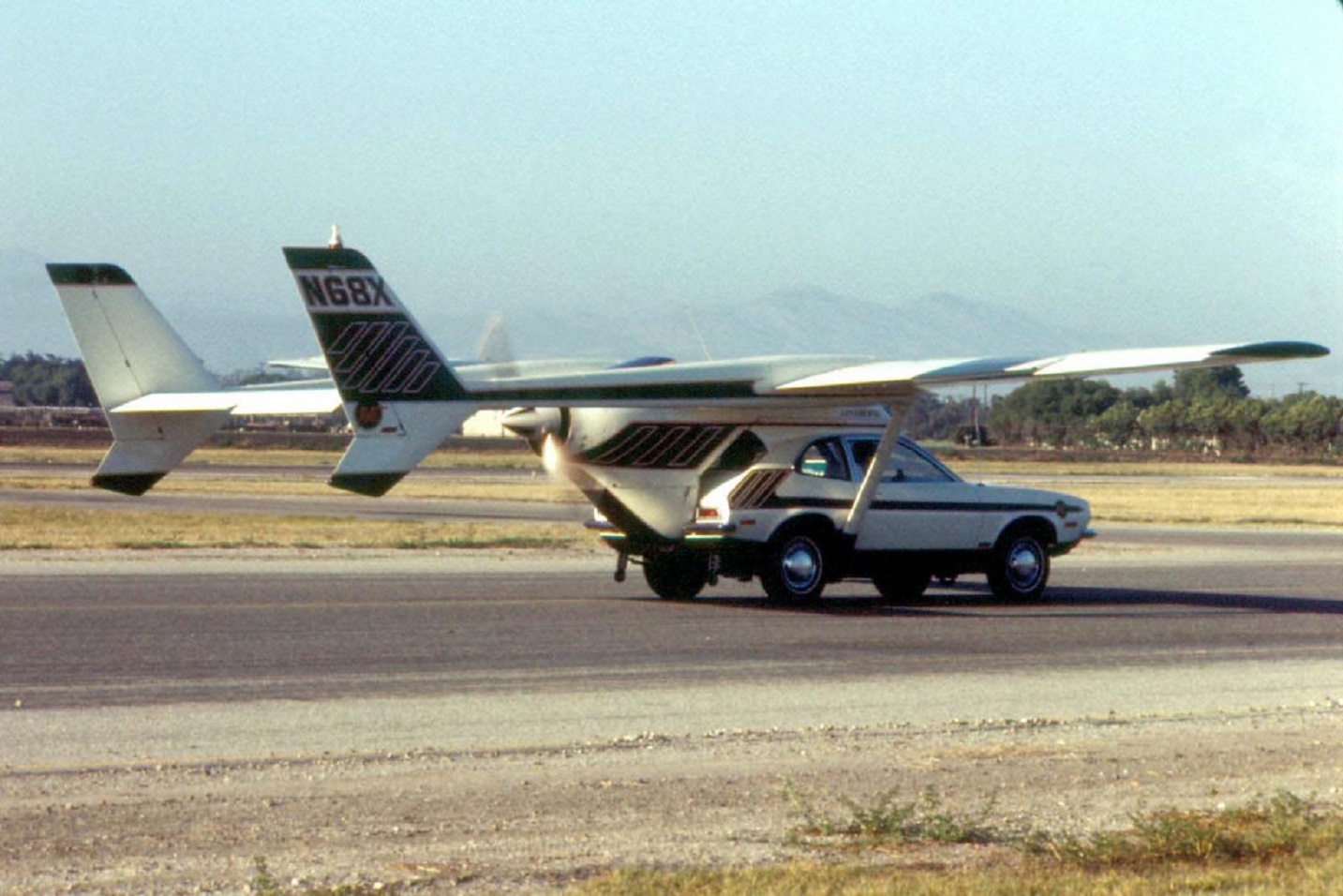 Advanced Vehicle Engineers (AVE) Mizar [1973] N68X Oxnard Airport - 1973