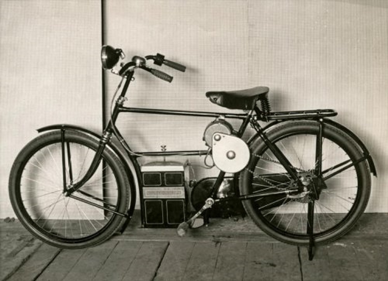 New e-bike, made by Dutch industrial cooperation - 1932